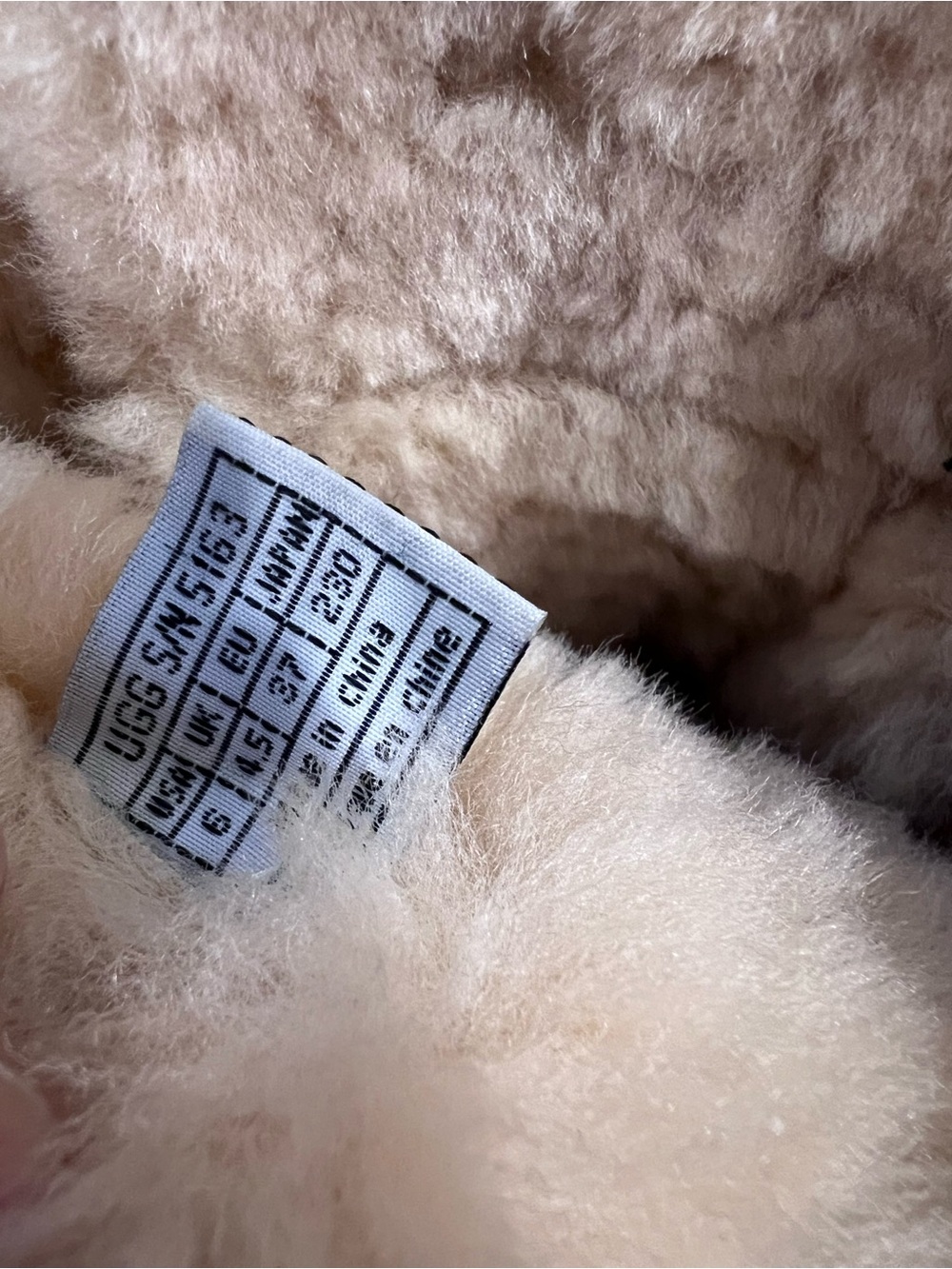 Ugg Boots - Picture 5 of 11